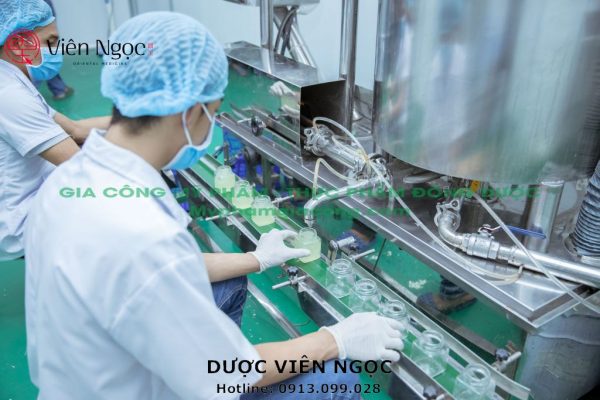 Nước hoa, mỹ phẩm: Gia công mỹ phẩm trọn gói giúp trị nám da tận gốc Gia-c%C3%B4ng-m%E1%BB%B9-ph%E1%BA%A9m-tr%E1%BB%8Dn-g%C3%B3i-tr%E1%BB%8B-n%C3%A1m-da-03_result-600x400