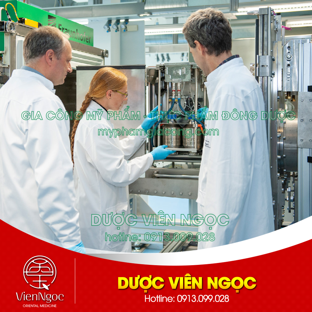 Nước hoa, mỹ phẩm: Tìm hiểu dịch vụ gia công son môi uy tín, chất lượng tốt nhất Khung1000x1000-24